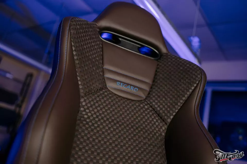 Перетяжка сидений Recaro для Honda Accord 7 в кожу и алькантару с плетением в стиле Bottega Veneta!